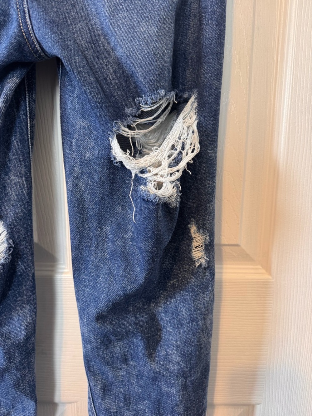 American Eagle Dark Blue Distressed Stretched Jeans Size 00 Regular - Picture 7 of 12